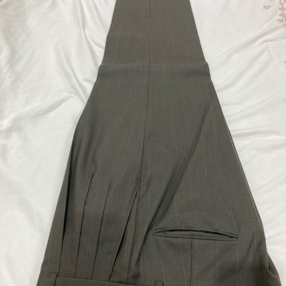 Olive Green Suit (Giorgio Paolo) - Picture 4 of 10